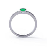 14K White Gold Ring with Artificial Emerald and Diamonds - bluewhiteshop